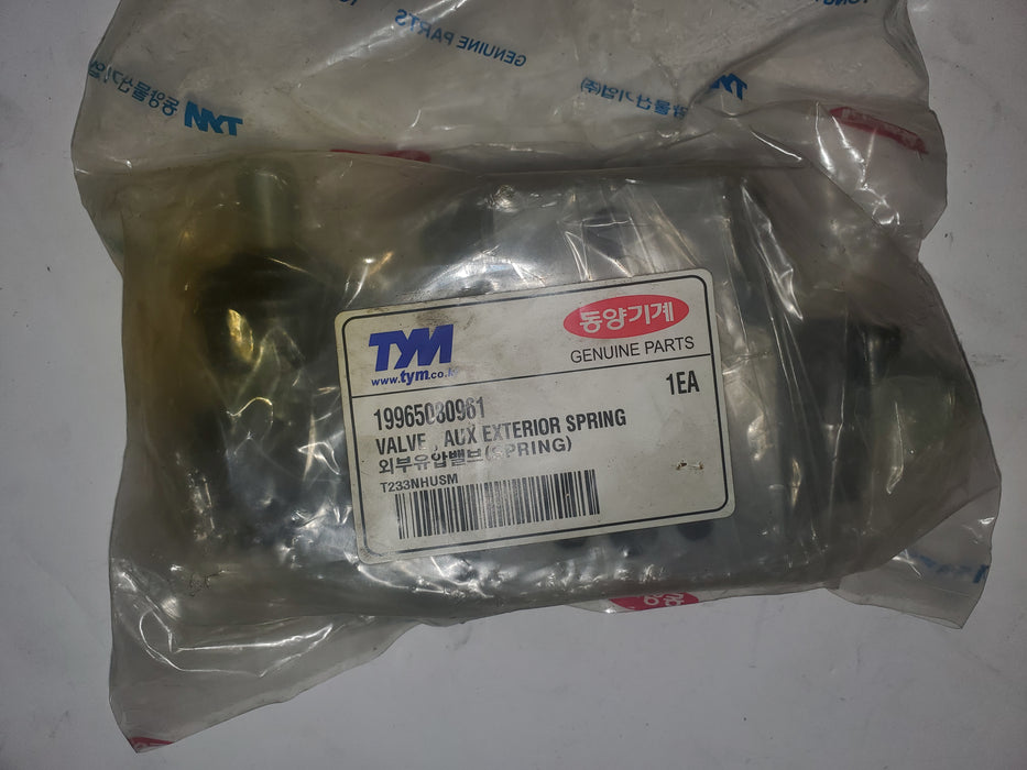 TYM TRACTOR AUX EXTERIOR SPRING VALVE, 19965080961