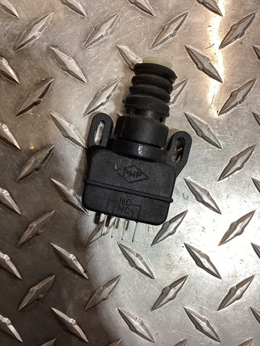 PTO Switch, 000013058P05