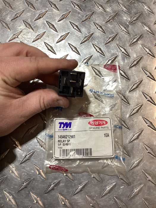 TYM/Mahindra Relay 5P