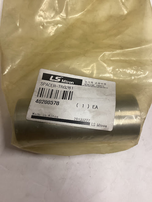 LS TRACTOR SPACER