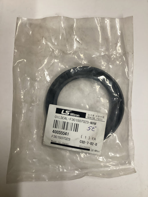 LS TRACTOR OIL SEAL 40055541