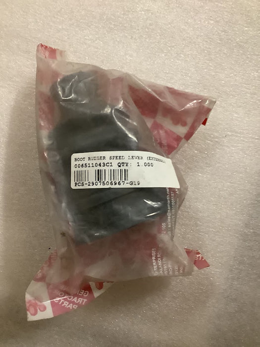 MAHINDRA RUBBER BOOT 006511043C1