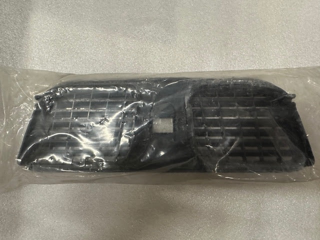 LS TRACTOR AIR GRILL 40260404